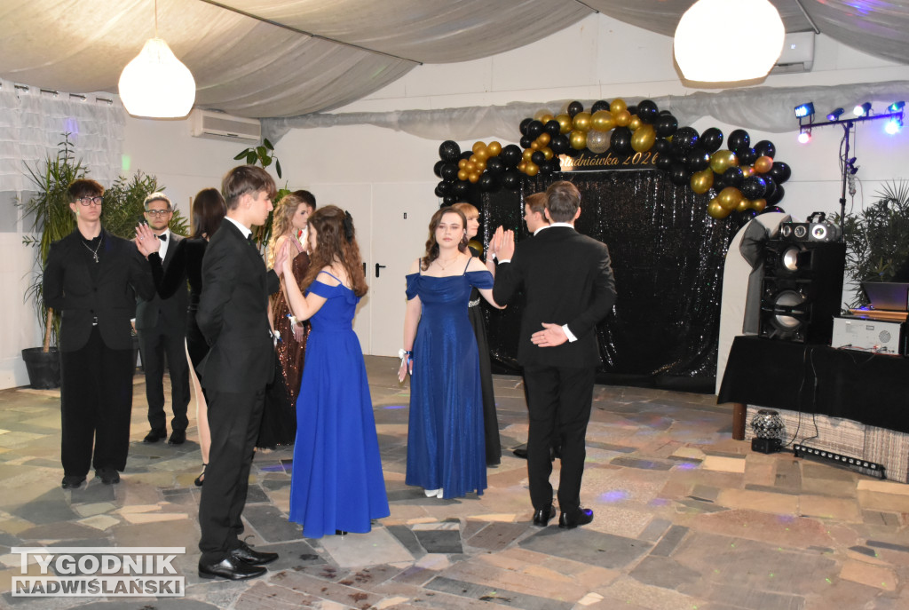 Studniówka KLO w Sandomierzu