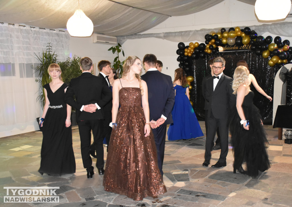 Studniówka KLO w Sandomierzu