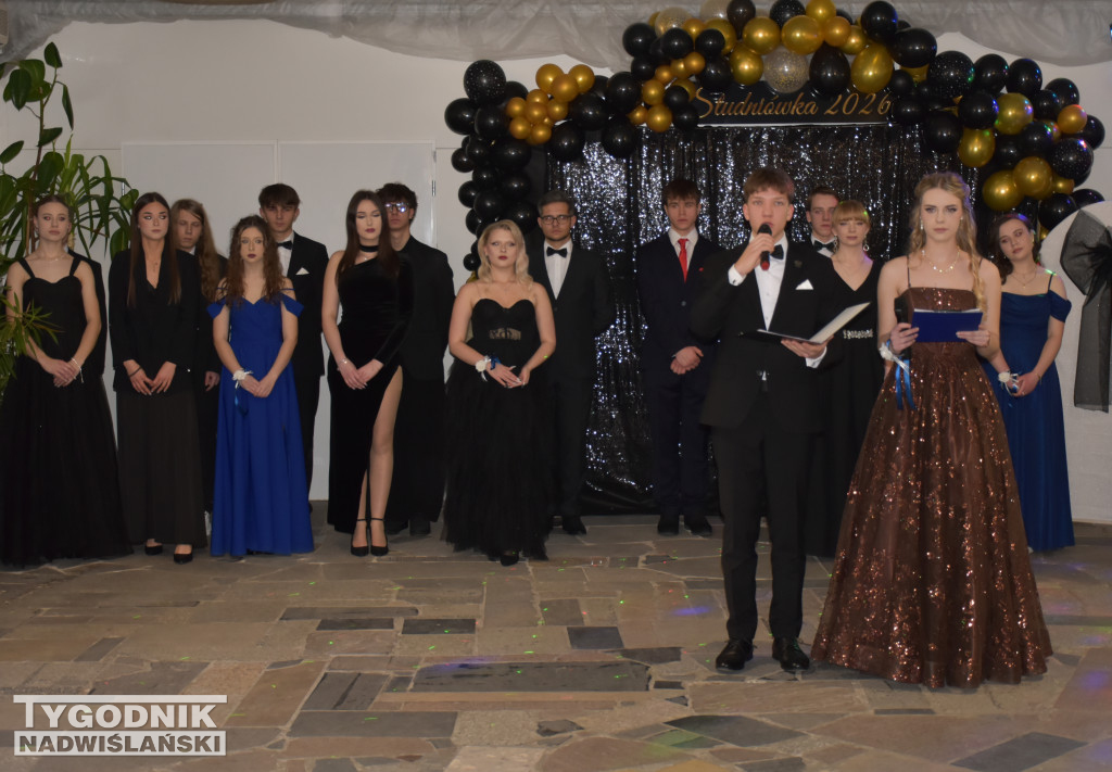 Studniówka KLO w Sandomierzu