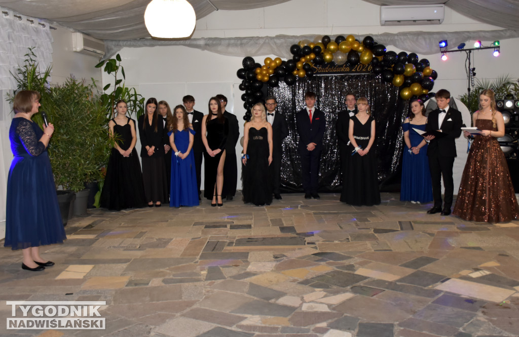 Studniówka KLO w Sandomierzu