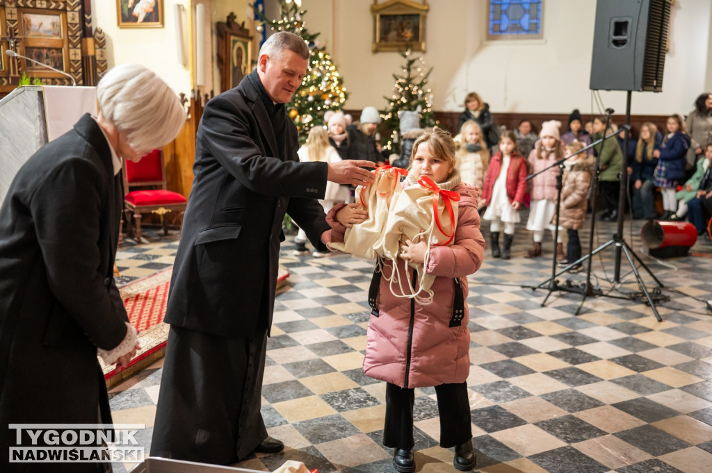 Przegląd Kolęd i Pastorałek w Grębowie