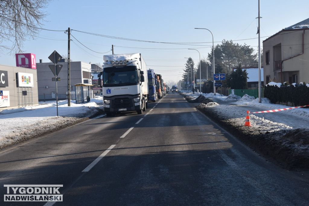 Przewrócona lampa w Tarnobrzegu