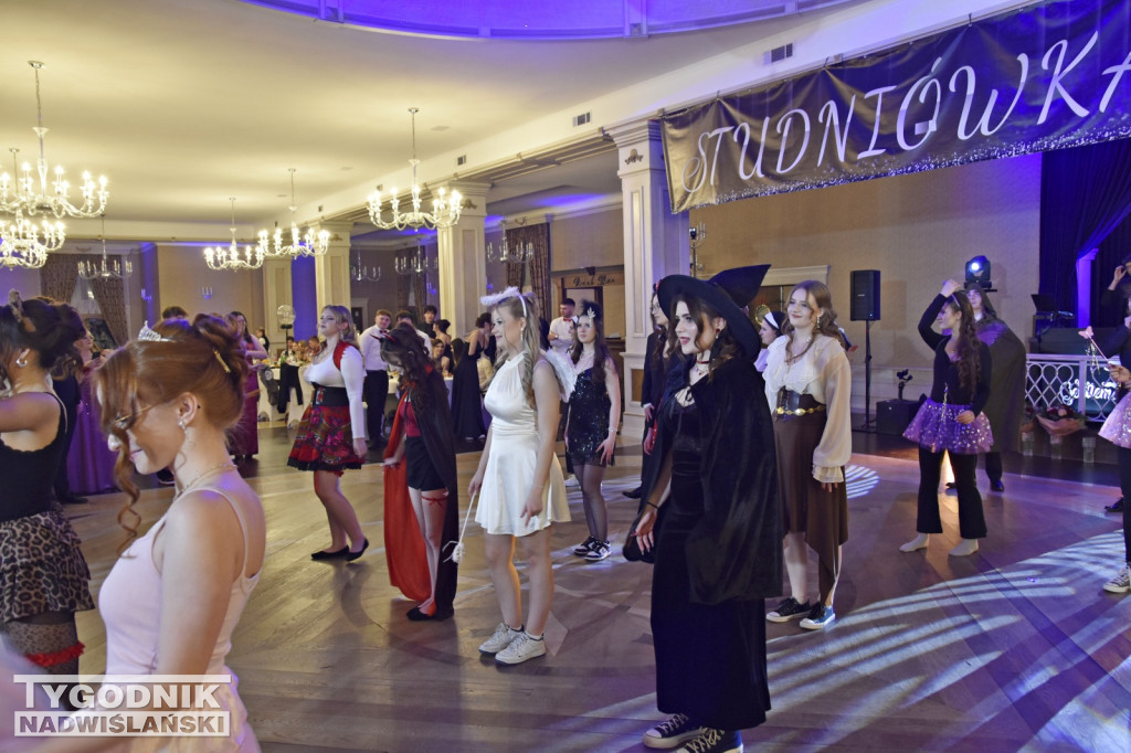 Studniówka staszowskiego \