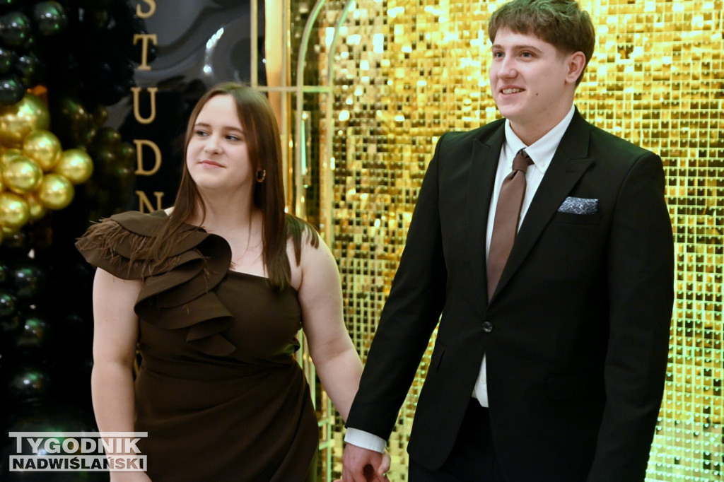 Studniówka Zespołu Szkół nr 2 w Nowej Dębie