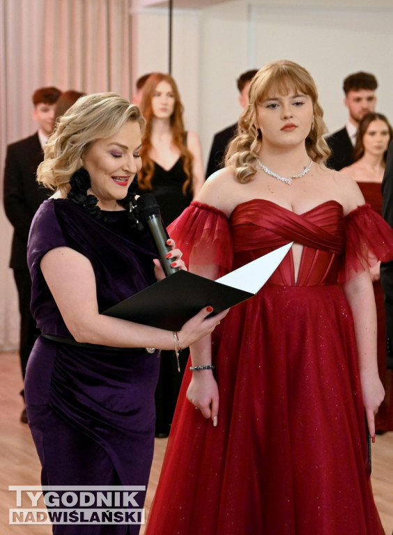 Studniówka Zespołu Szkół nr 2 w Nowej Dębie