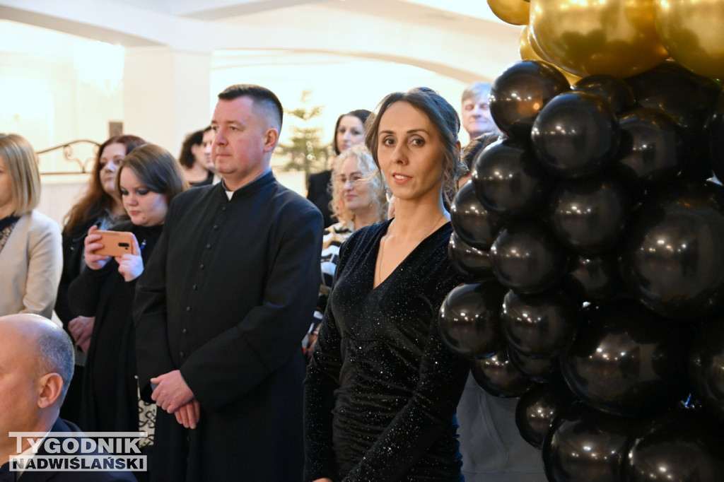 Studniówka Zespołu Szkół nr 2 w Nowej Dębie