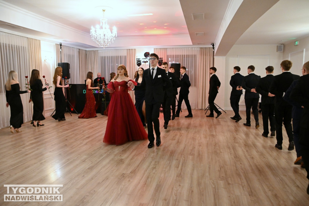 Studniówka Zespołu Szkół nr 2 w Nowej Dębie