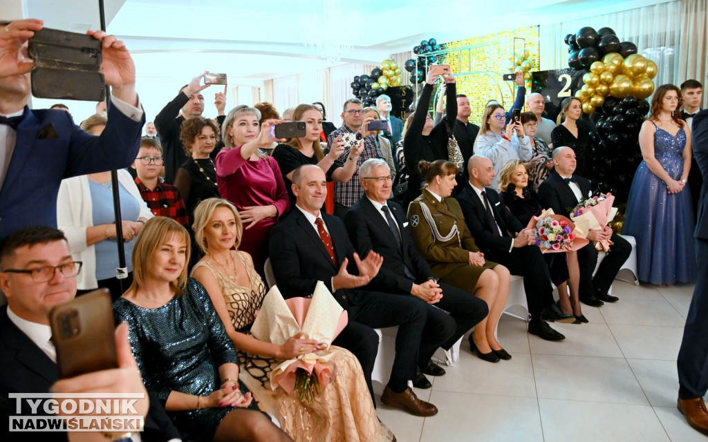 Studniówka Zespołu Szkół nr 2 w Nowej Dębie