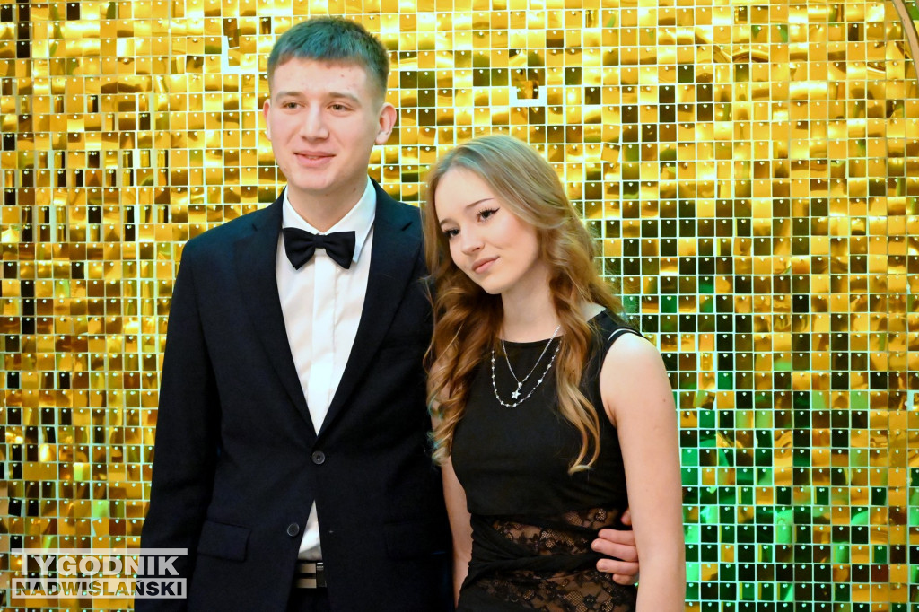 Studniówka Zespołu Szkół nr 2 w Nowej Dębie