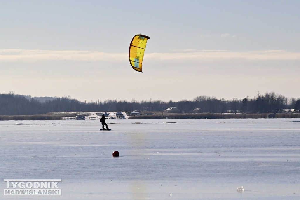 Morsowanie z wojskiem nad Jeziorem Tarnobrzeskim