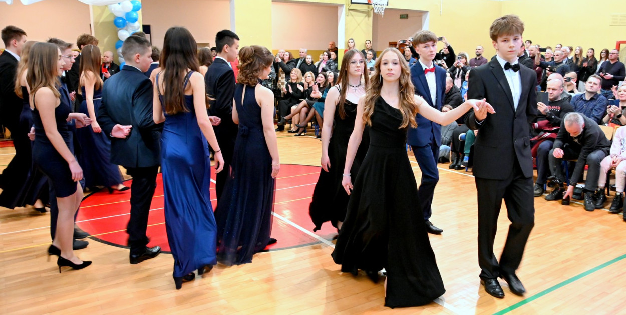 Komers ósmoklasistów ze Szkoły Podstawowej nr 3 w Tarnobrzegu