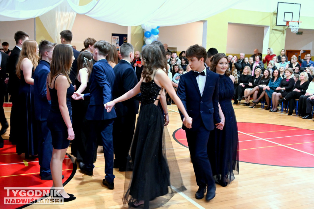 Komers ósmoklasistów ze Szkoły Podstawowej nr 3 w Tarnobrzegu