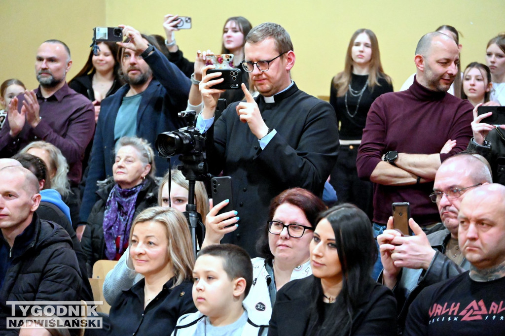Komers ósmoklasistów ze Szkoły Podstawowej nr 3 w Tarnobrzegu