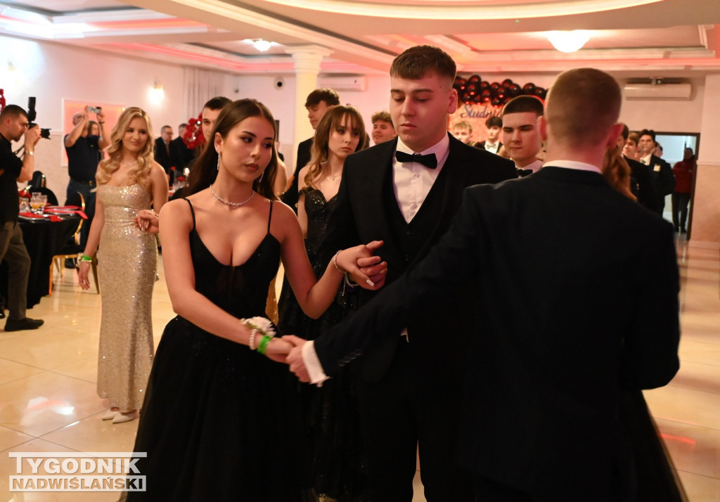 Studniówka Liceum Ogólnokształcącego w Grębowie 2026