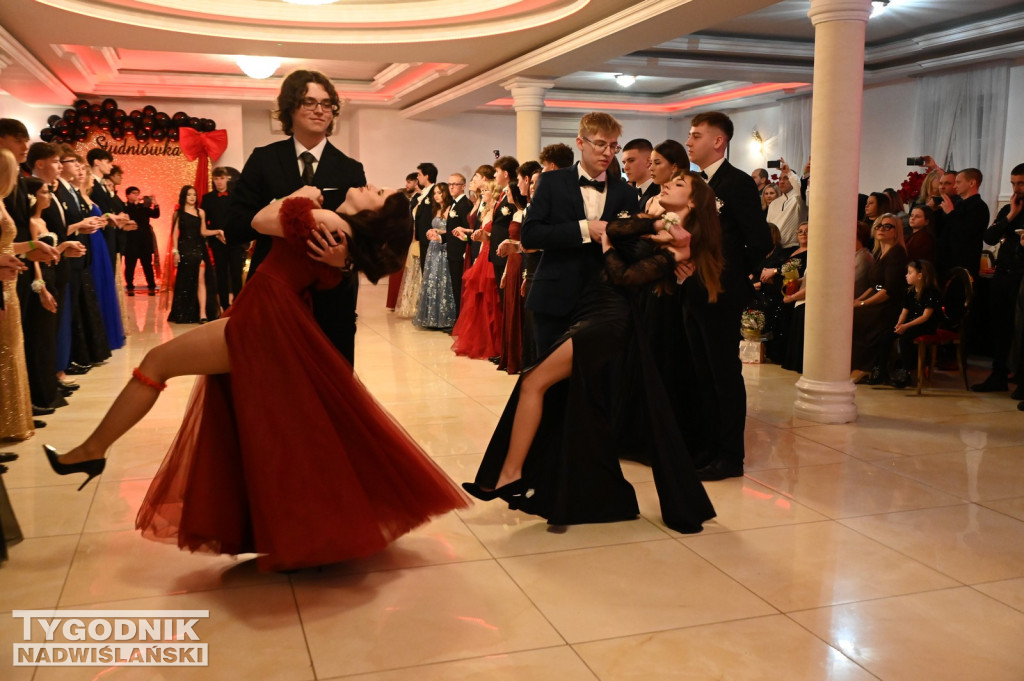 Studniówka Liceum Ogólnokształcącego w Grębowie 2026