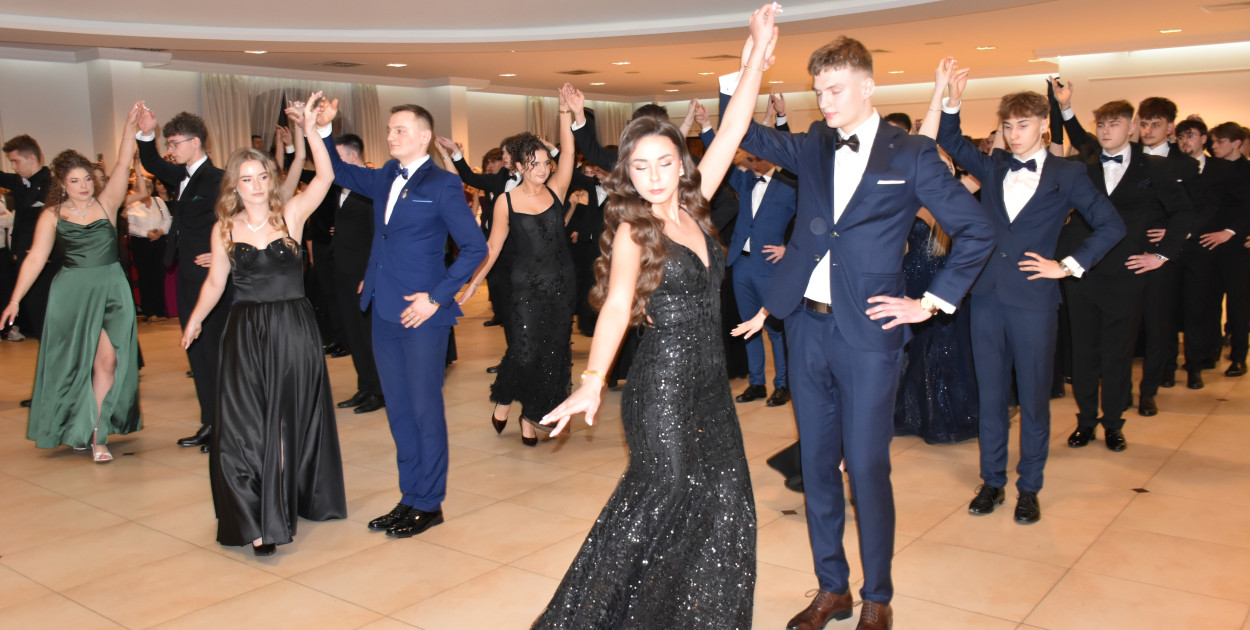 Studniówka uczniów II LO im. Tadeusza Kościuszki