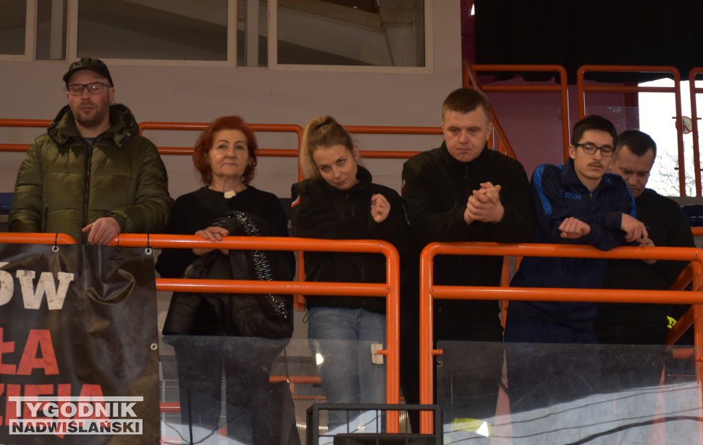 Halowe Zawody Młodzieżowych Drużyn Pożarniczych