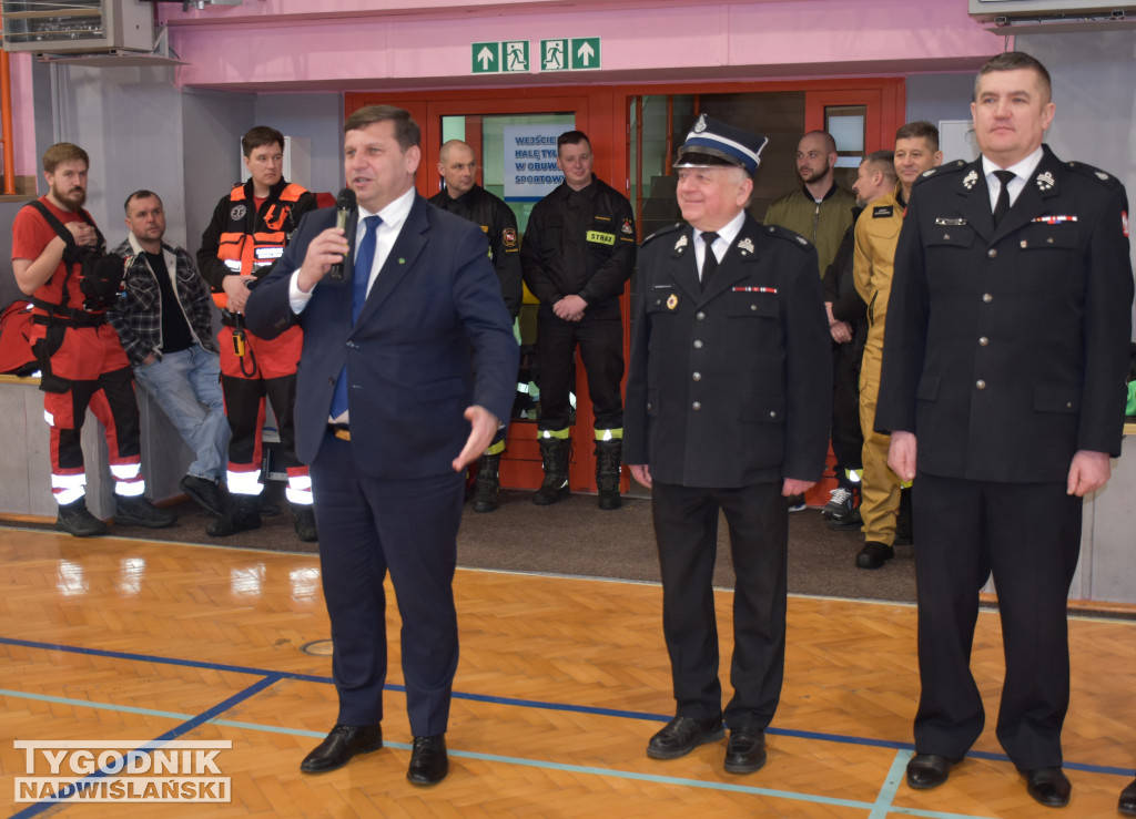 Halowe Zawody Młodzieżowych Drużyn Pożarniczych