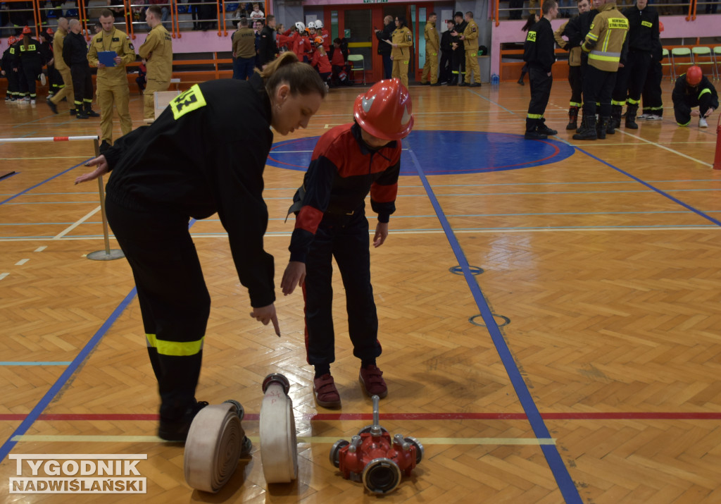 Halowe Zawody Młodzieżowych Drużyn Pożarniczych