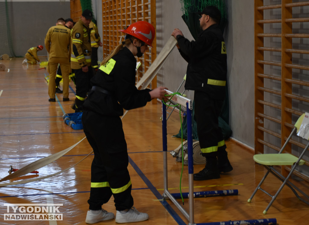 Halowe Zawody Młodzieżowych Drużyn Pożarniczych