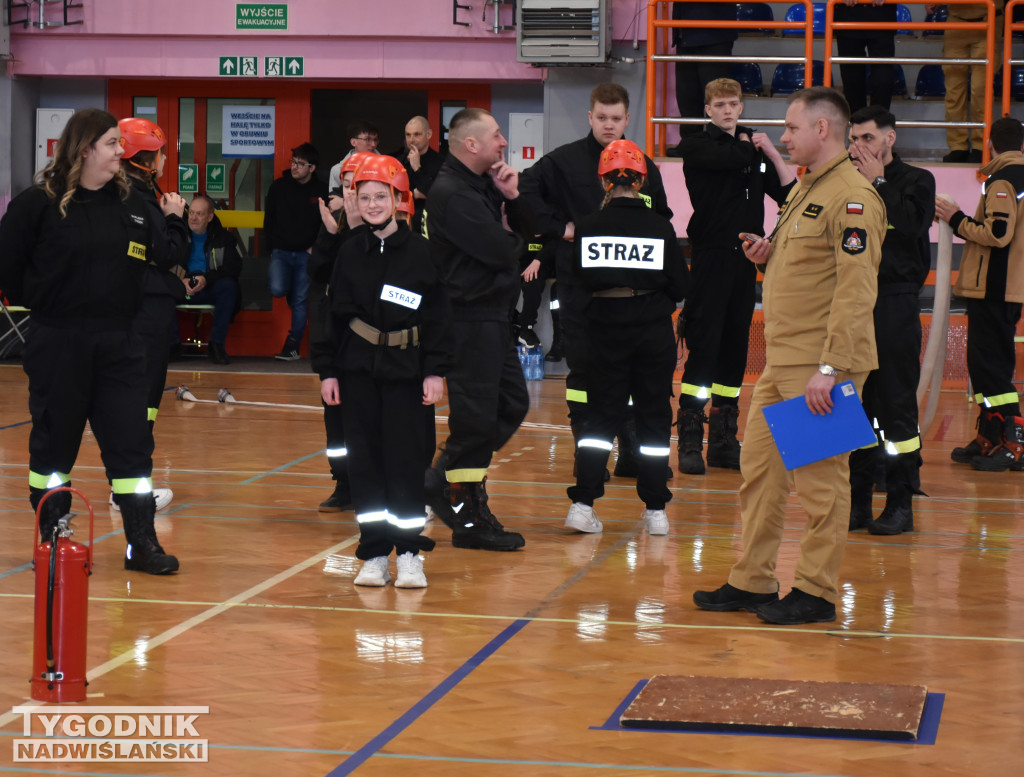 Halowe Zawody Młodzieżowych Drużyn Pożarniczych