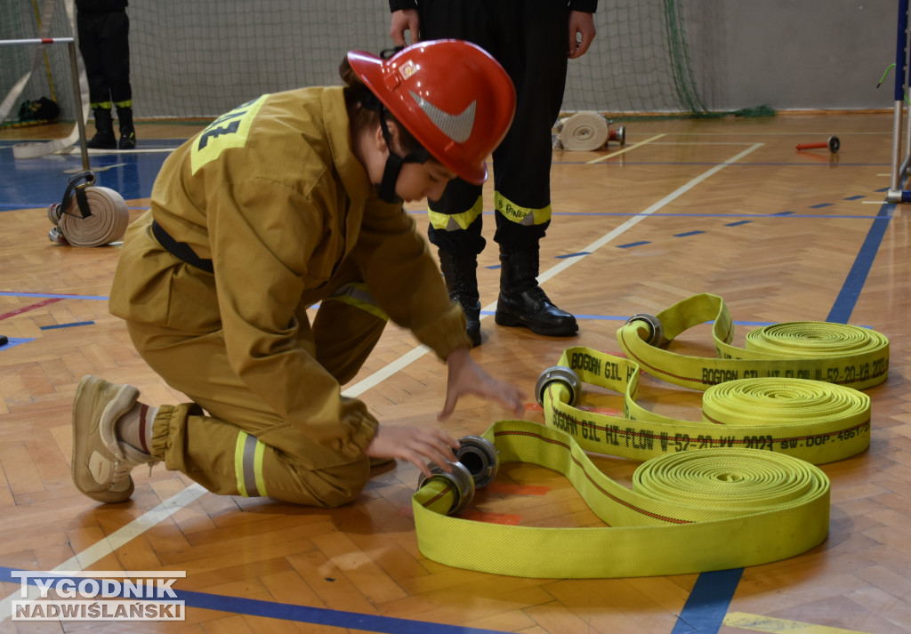 Halowe Zawody Młodzieżowych Drużyn Pożarniczych