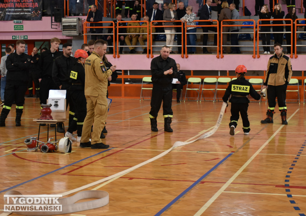Halowe Zawody Młodzieżowych Drużyn Pożarniczych