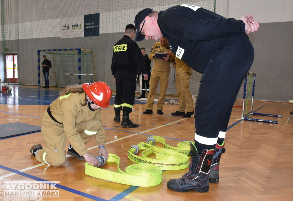 Halowe Zawody Młodzieżowych Drużyn Pożarniczych