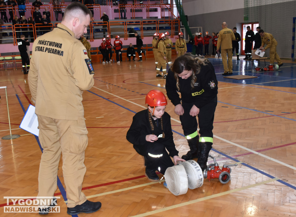 Halowe Zawody Młodzieżowych Drużyn Pożarniczych