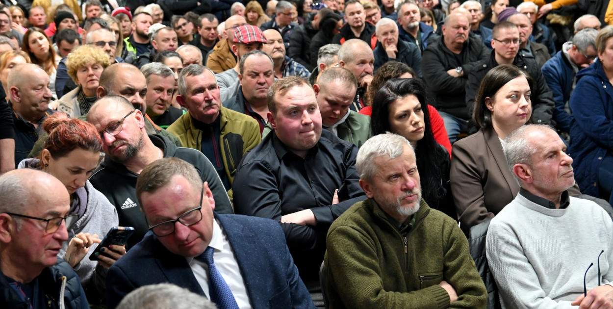 Spotkanie w sprawie przebiegu nowej DK9 w Stalach