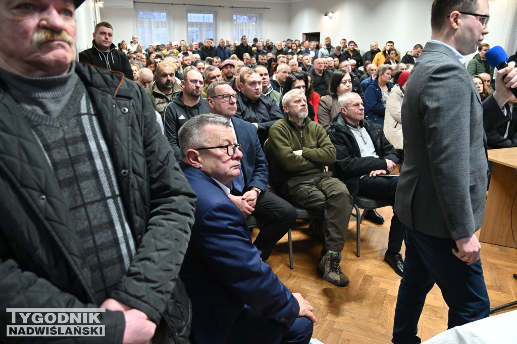 Spotkanie w sprawie przebiegu nowej DK9 w Stalach