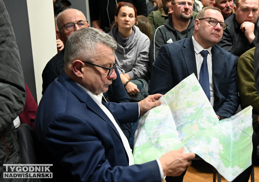 Spotkanie w sprawie przebiegu nowej DK9 w Stalach