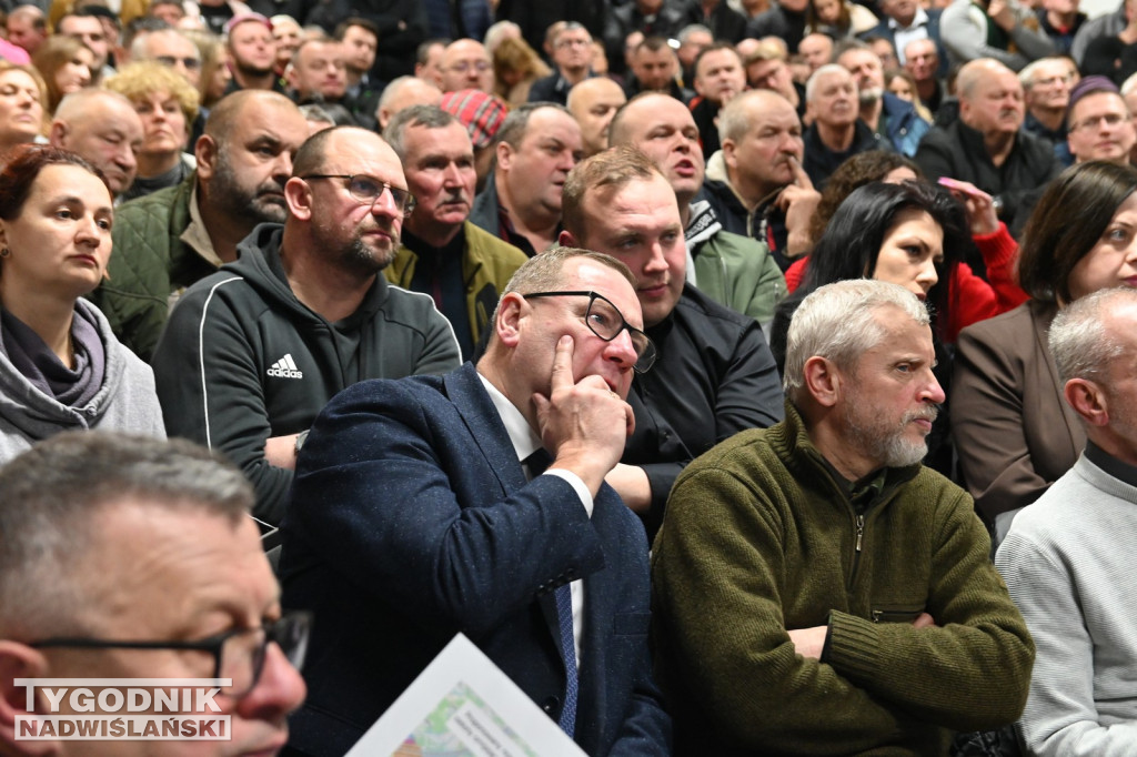 Spotkanie w sprawie przebiegu nowej DK9 w Stalach