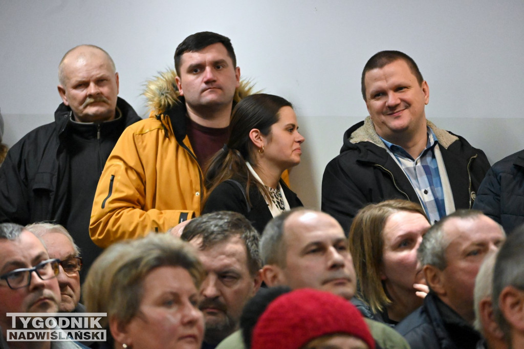 Spotkanie w sprawie przebiegu nowej DK9 w Stalach