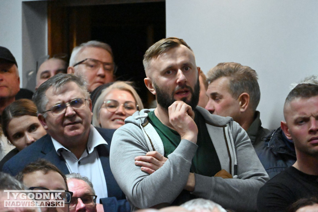 Spotkanie w sprawie przebiegu nowej DK9 w Stalach