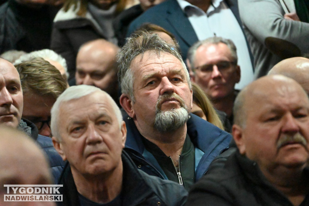 Spotkanie w sprawie przebiegu nowej DK9 w Stalach