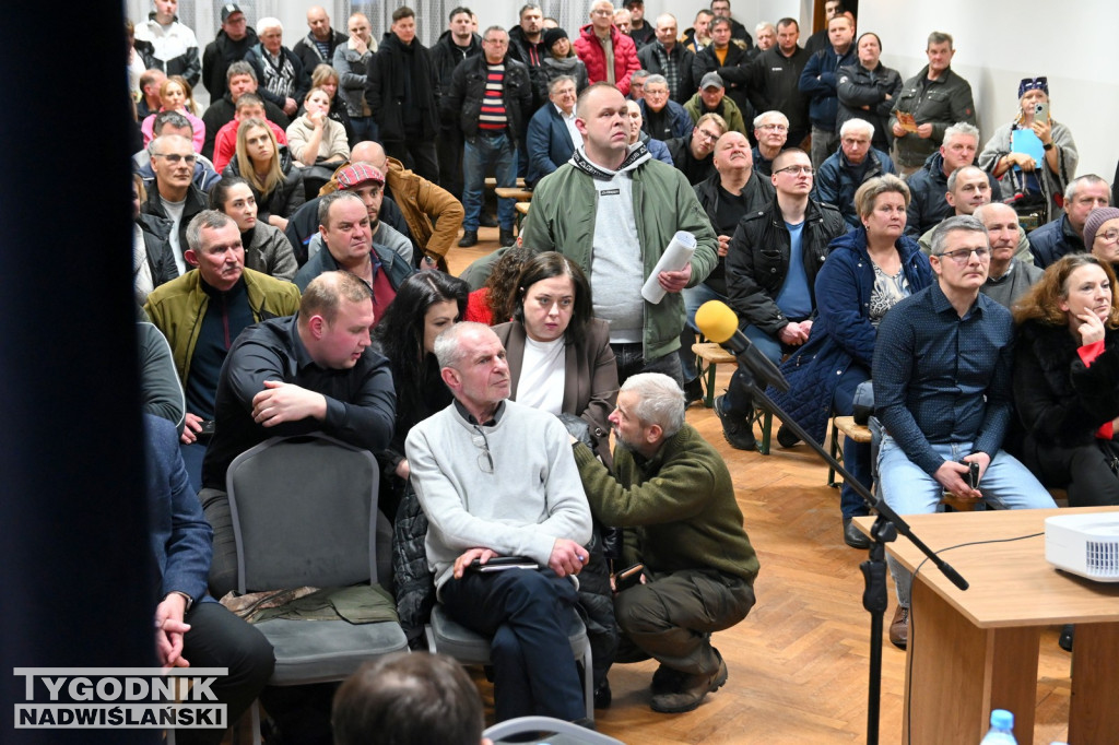 Spotkanie w sprawie przebiegu nowej DK9 w Stalach