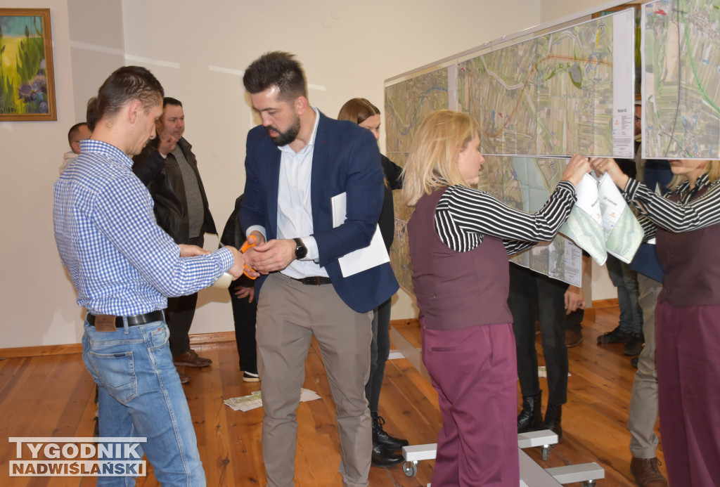 Spotkanie w Koprzywnicy w sprawie DK9