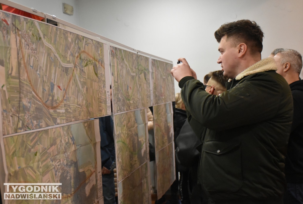 Spotkanie w Koprzywnicy w sprawie DK9