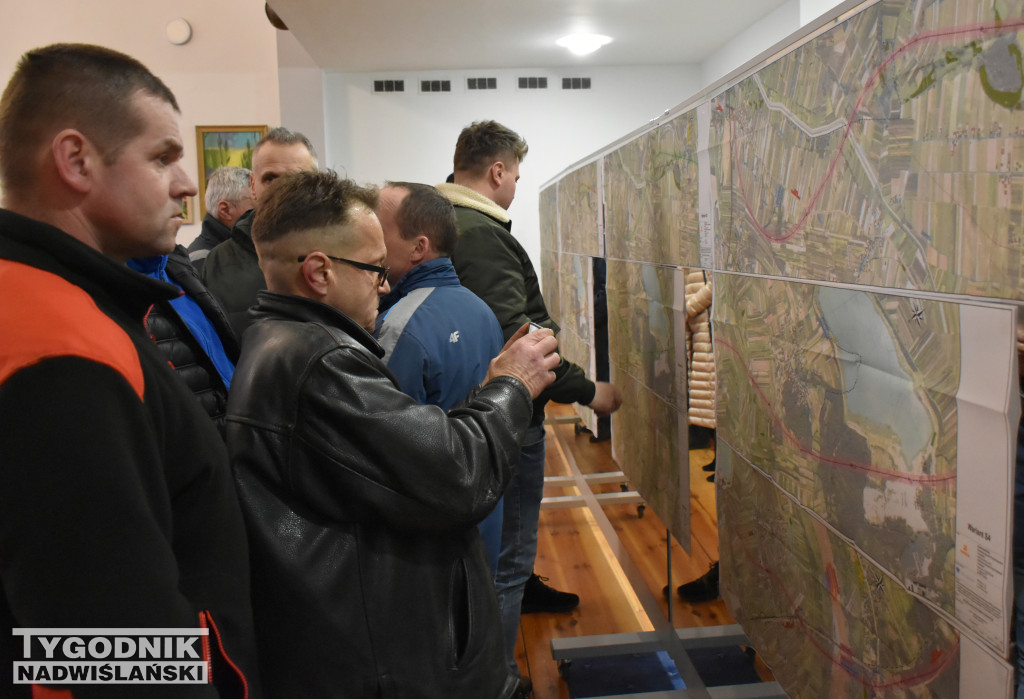 Spotkanie w Koprzywnicy w sprawie DK9