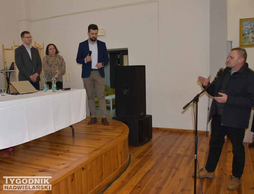 Spotkanie w Koprzywnicy w sprawie DK9