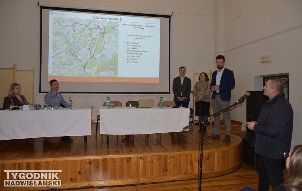 Spotkanie w Koprzywnicy w sprawie DK9