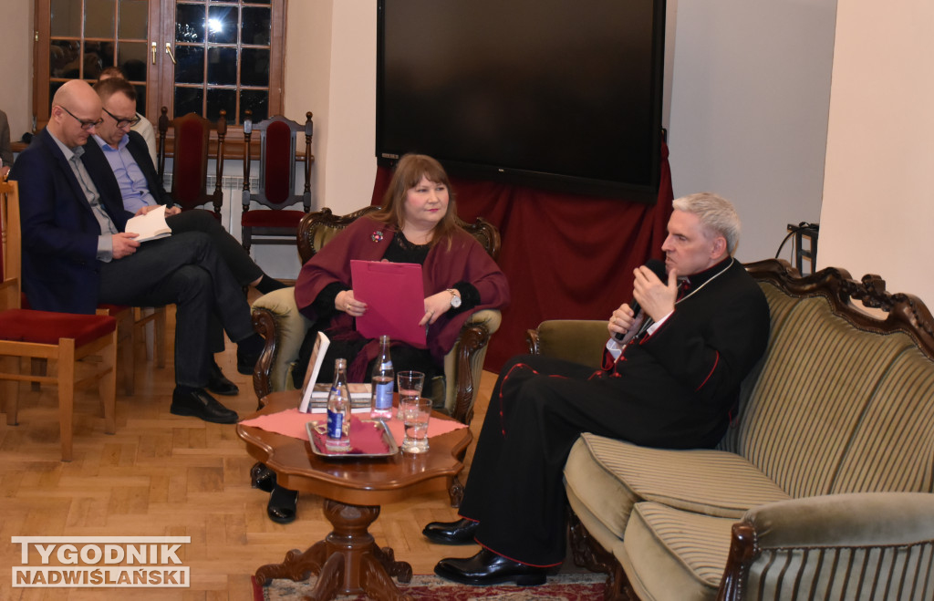 Spotkanie autorskie z biskupem K. Nitkiewiczem