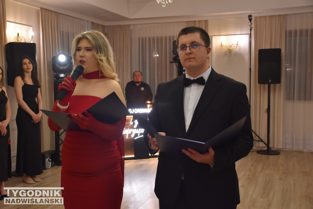 Studniówka ZS nr 1 w Nowej Dębie