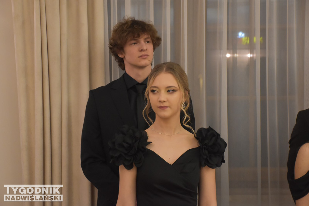 Studniówka ZS nr 1 w Nowej Dębie