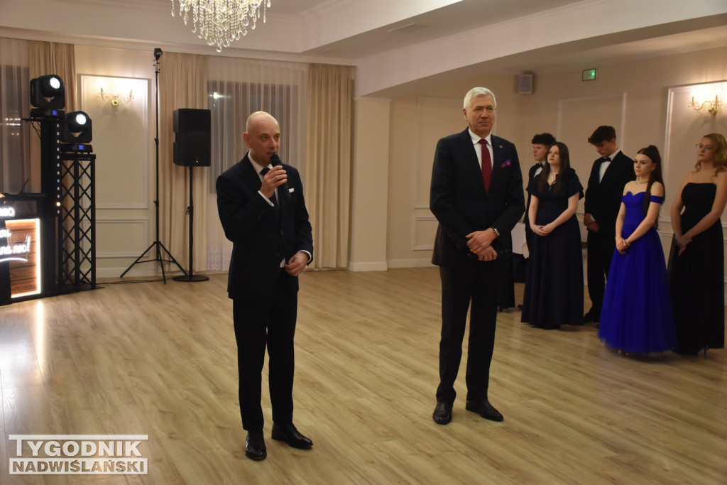 Studniówka ZS nr 1 w Nowej Dębie