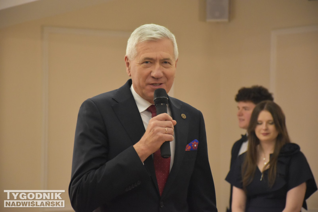 Studniówka ZS nr 1 w Nowej Dębie