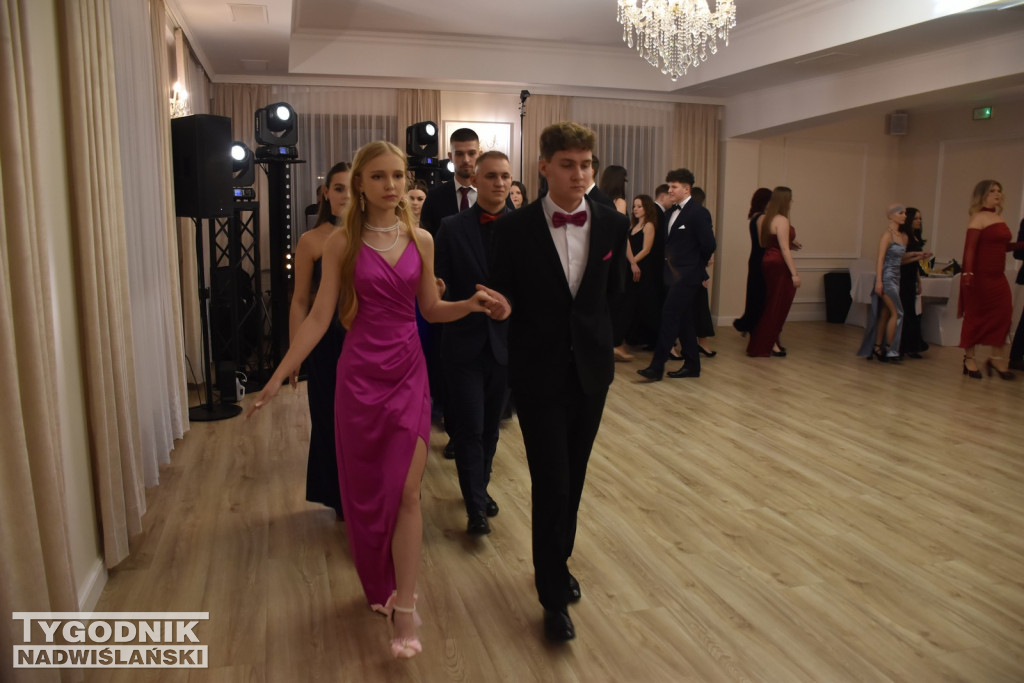 Studniówka ZS nr 1 w Nowej Dębie