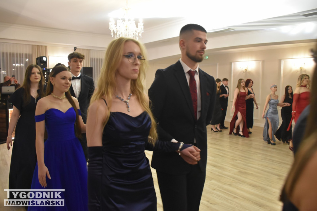 Studniówka ZS nr 1 w Nowej Dębie