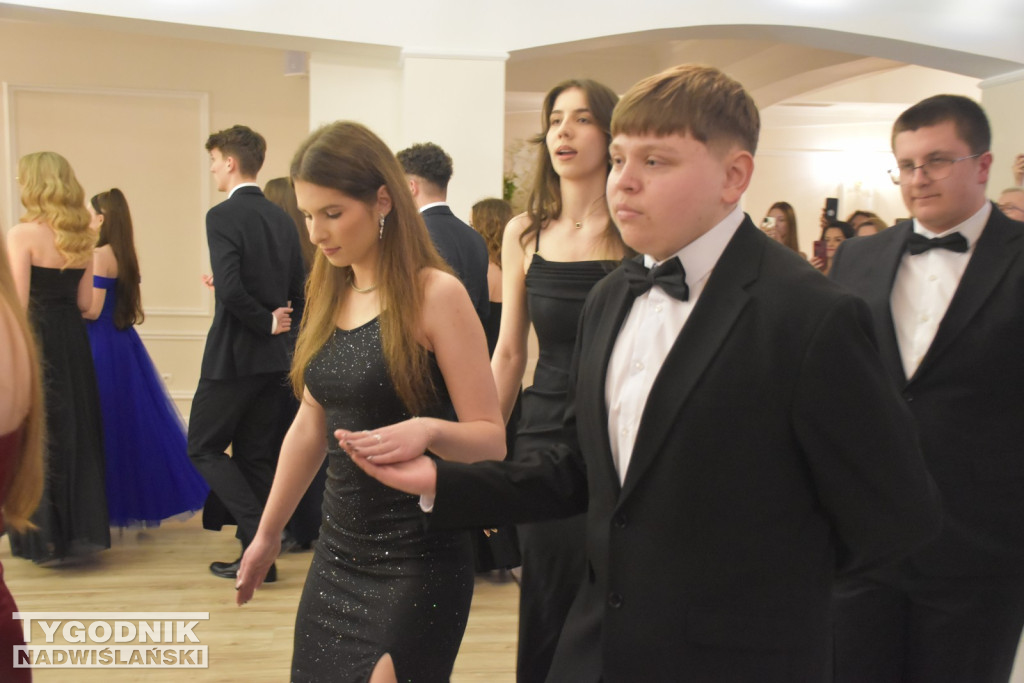 Studniówka ZS nr 1 w Nowej Dębie